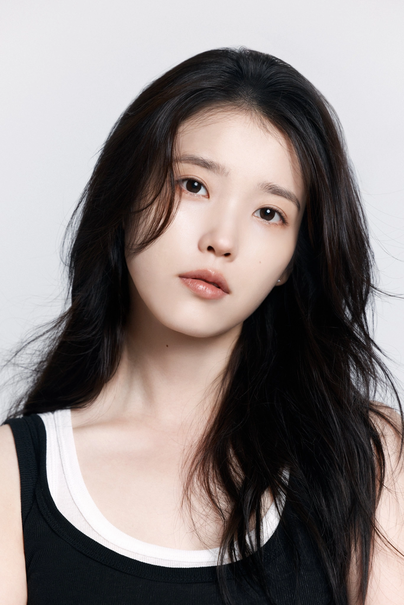 IU