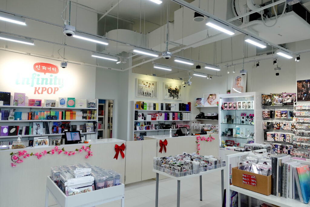 K-POPverse Store Interior